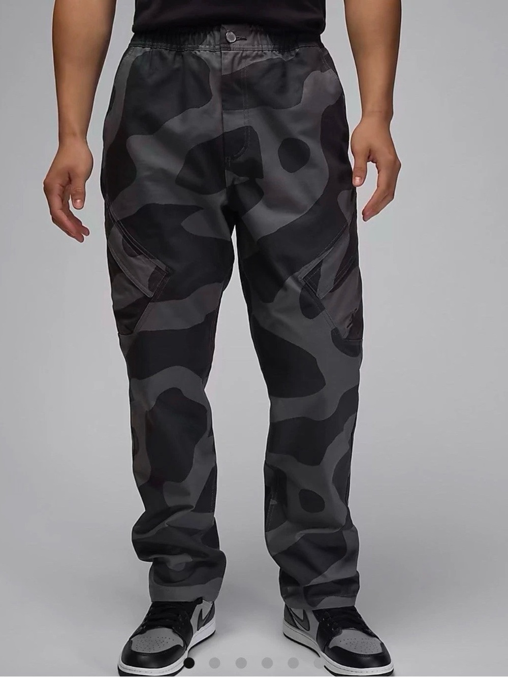 Jordan Men's Black & Gray Camo Cargo Pants